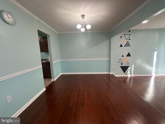 8956 MILROY CT, Manassas, VA 20110