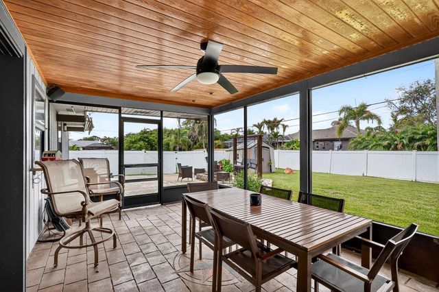 641 SE Streamlet Avenue, Port St. Lucie, FL 34983