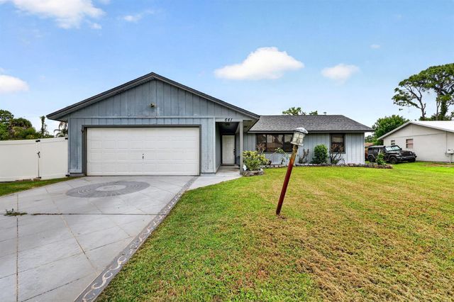 641 SE Streamlet Avenue, Port St. Lucie, FL 34983