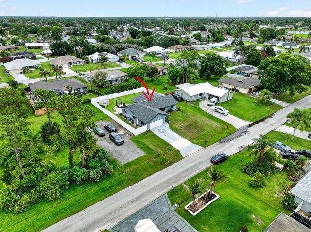 641 SE Streamlet Avenue, Port St. Lucie, FL 34983