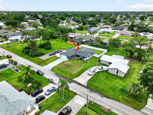 641 SE Streamlet Avenue, Port St. Lucie, FL 34983