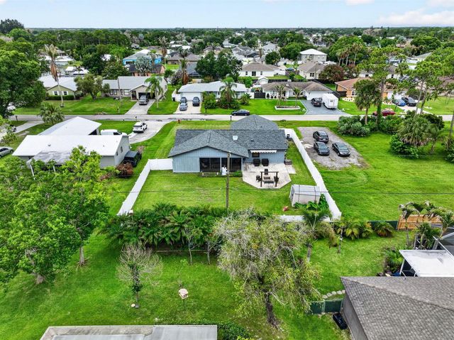 641 SE Streamlet Avenue, Port St. Lucie, FL 34983
