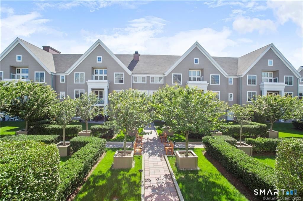 77 Havemeyer Lane 218, Stamford, CT 06902
