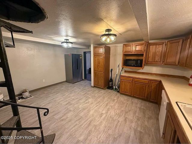3601 Sharatin Road, Kodiak, AK 99615