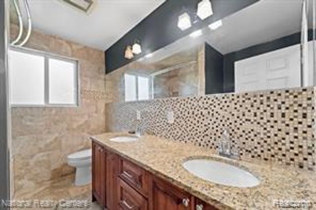 21605 S Tuller Court, Southfield, MI 48076