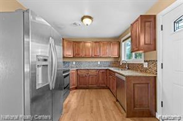 21605 S Tuller Court, Southfield, MI 48076