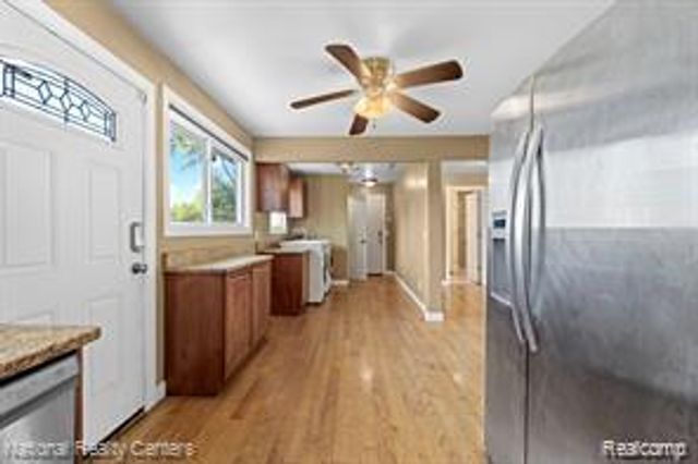 21605 S Tuller Court, Southfield, MI 48076