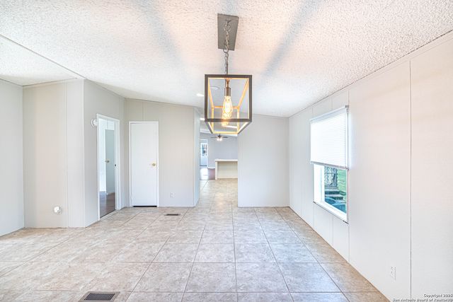14305 Streich, Elmendorf, TX 78112