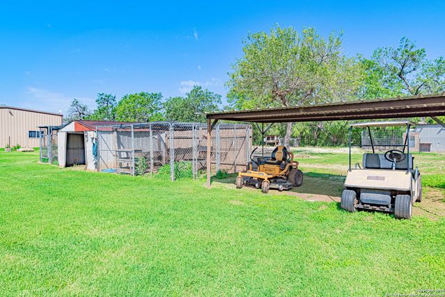 14305 Streich, Elmendorf, TX 78112