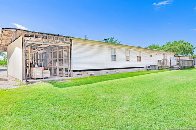 14305 Streich, Elmendorf, TX 78112