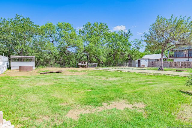 14305 Streich, Elmendorf, TX 78112