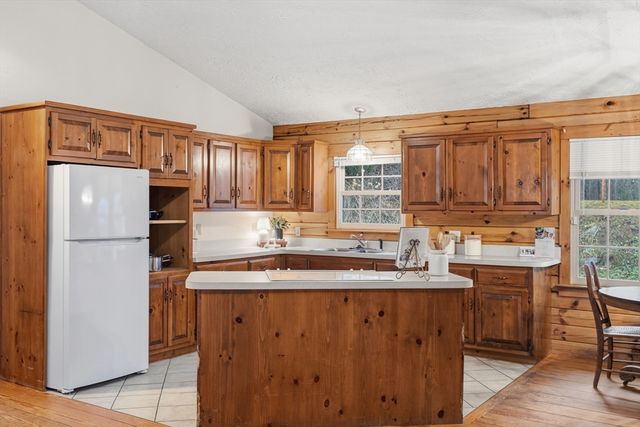 171 Crawley Falls Road, Brentwood, NH 03833