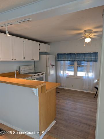 436 NE Holiday Park Boulevard NE, Palm Bay, FL 32907