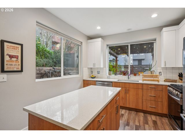 3626 Se 27TH Ave, Portland, OR 97202