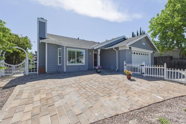 9272 El Caminito, Gilroy, CA 95020