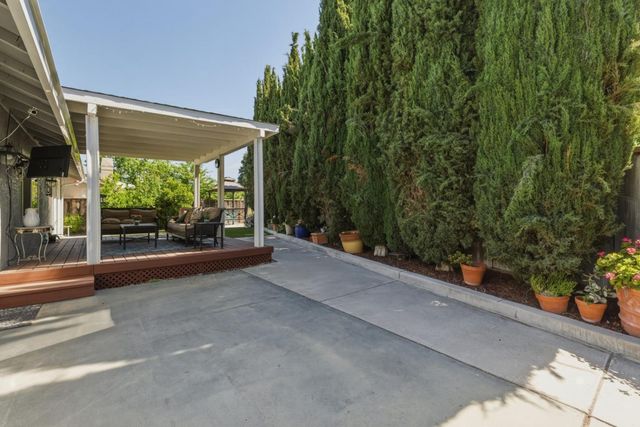 9272 El Caminito, Gilroy, CA 95020
