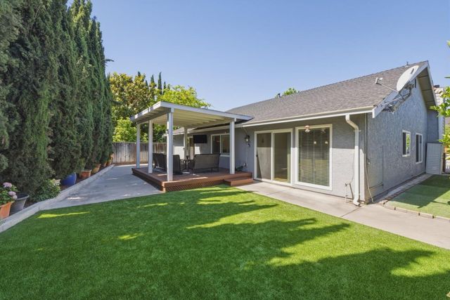 9272 El Caminito, Gilroy, CA 95020