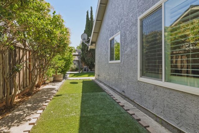 9272 El Caminito, Gilroy, CA 95020