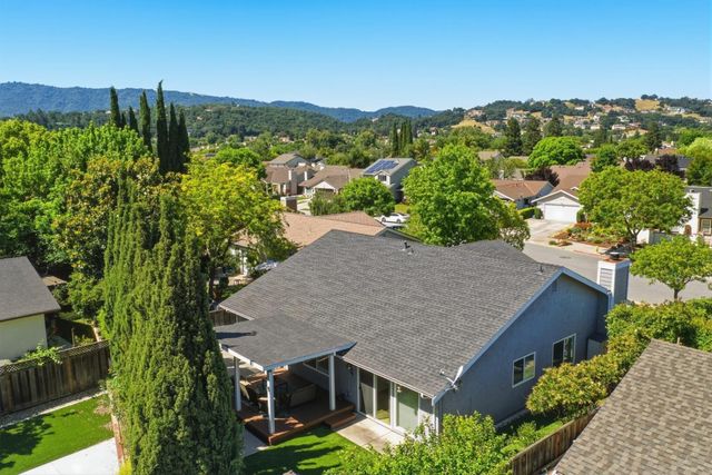 9272 El Caminito, Gilroy, CA 95020