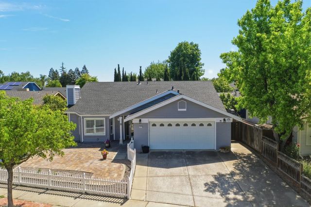 9272 El Caminito, Gilroy, CA 95020