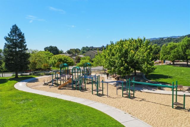 9272 El Caminito, Gilroy, CA 95020