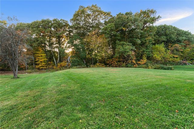 423 Providence Pike, North Smithfield, RI 02896