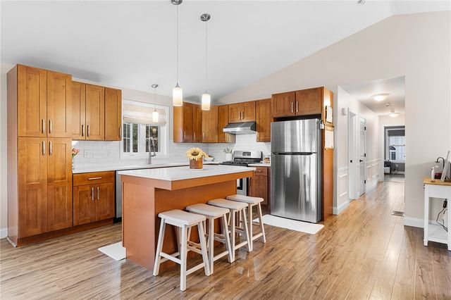 423 Providence Pike, North Smithfield, RI 02896