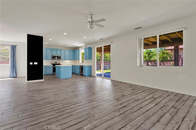 8430 Fillmore Court, Oak Hills, CA 92344