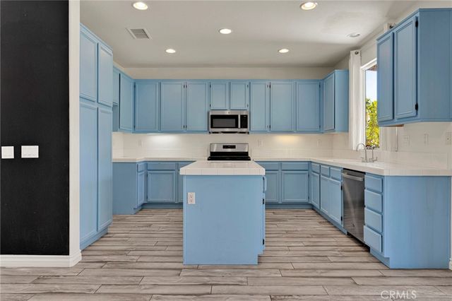 8430 Fillmore Court, Oak Hills, CA 92344