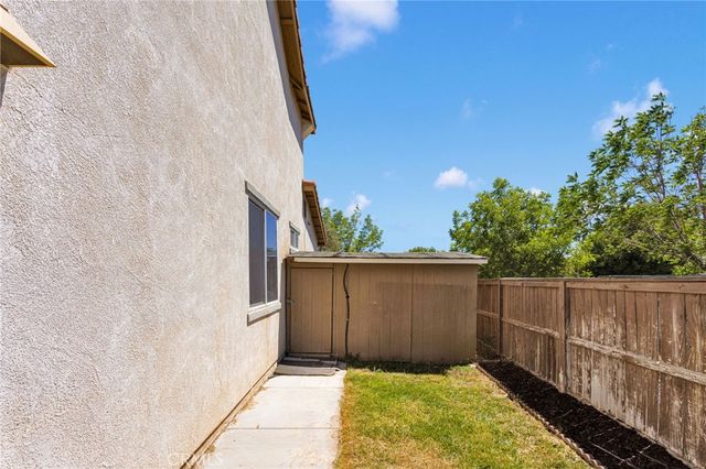 8430 Fillmore Court, Oak Hills, CA 92344
