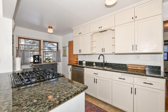 2919 N 89th STREET, Milwaukee, WI 53222