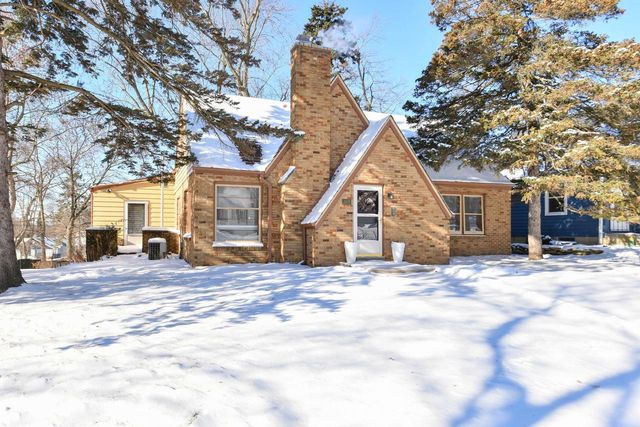 2919 N 89th STREET, Milwaukee, WI 53222