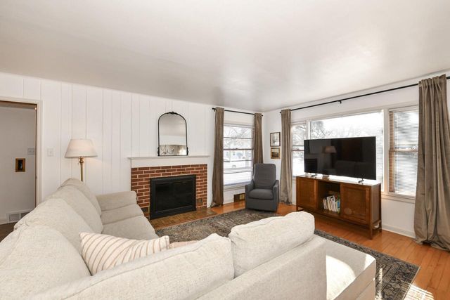 2919 N 89th STREET, Milwaukee, WI 53222