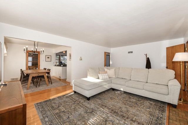 2919 N 89th STREET, Milwaukee, WI 53222