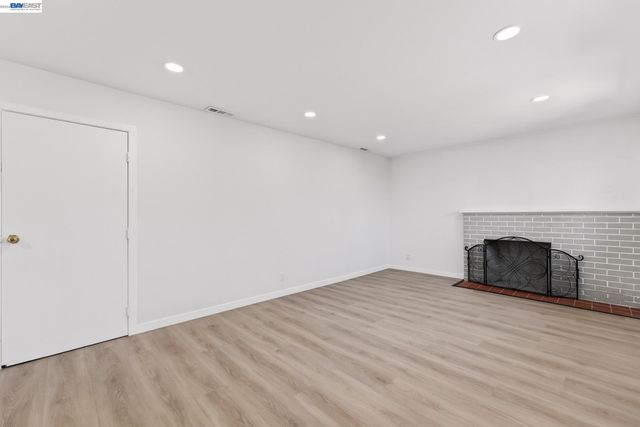 15524 Montreal St, San Leandro, CA 94579