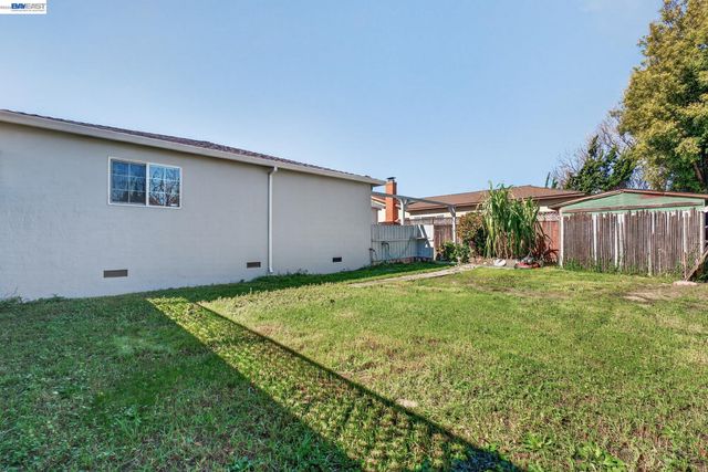 15524 Montreal St, San Leandro, CA 94579