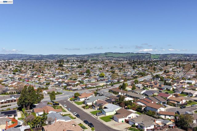 15524 Montreal St, San Leandro, CA 94579