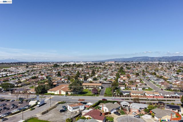 15524 Montreal St, San Leandro, CA 94579