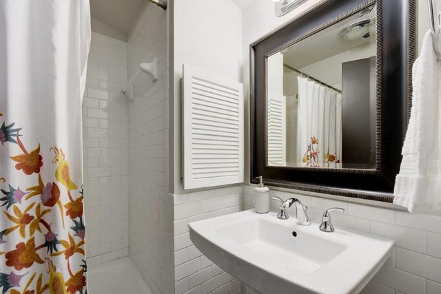 712 E 44th ST A, Austin, TX 78751