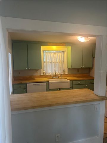 551 E 9TH AVENUE, Mount Dora, FL 32757