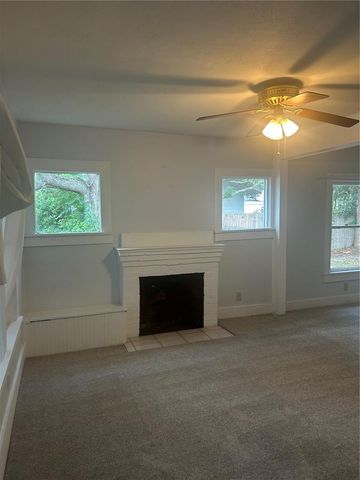 551 E 9TH AVENUE, Mount Dora, FL 32757