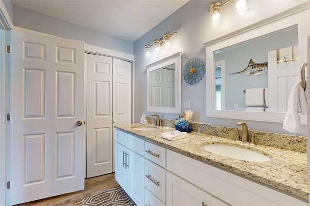 230 Cut Off 217, Port Aransas, TX 78373