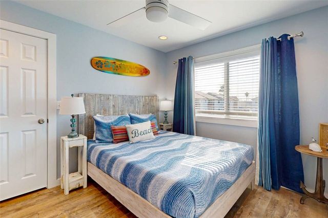 230 Cut Off 217, Port Aransas, TX 78373