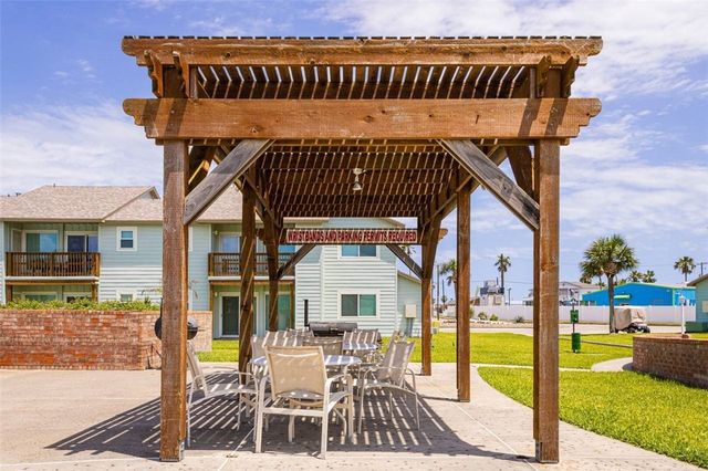 230 Cut Off 217, Port Aransas, TX 78373