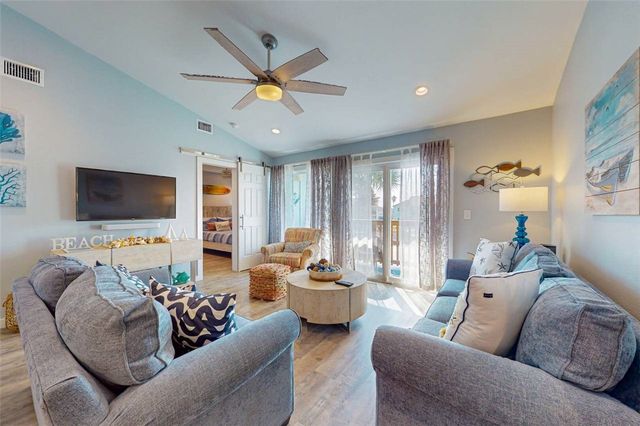 230 Cut Off 217, Port Aransas, TX 78373