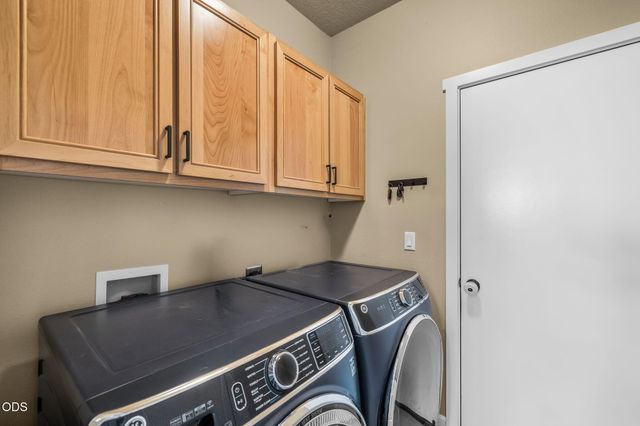 21184 Silverado Valley Lane, Bend, OR 97702
