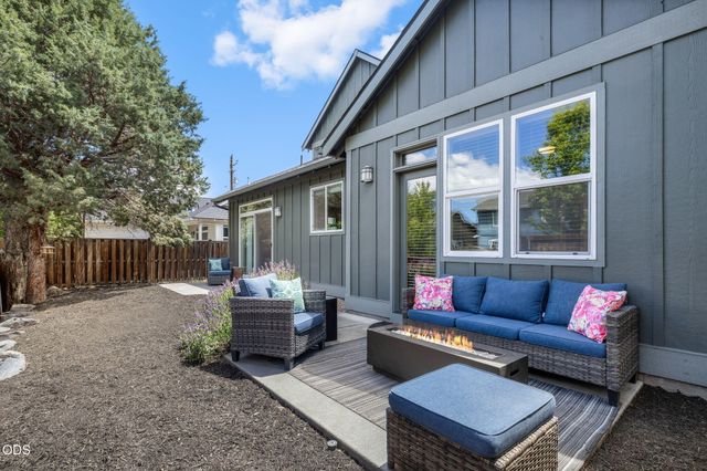 21184 Silverado Valley Lane, Bend, OR 97702