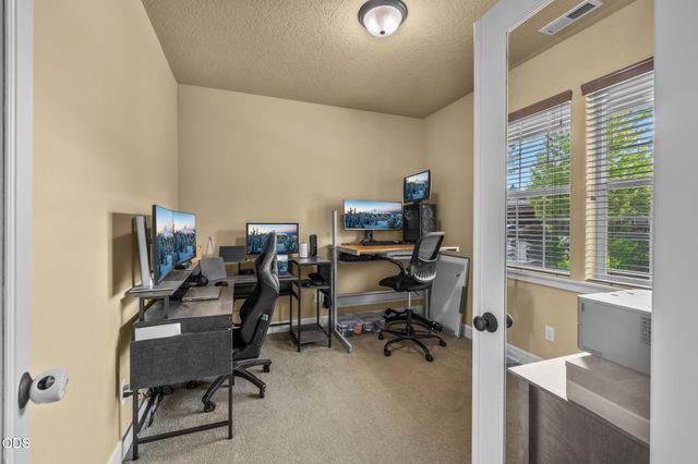 21184 Silverado Valley Lane, Bend, OR 97702