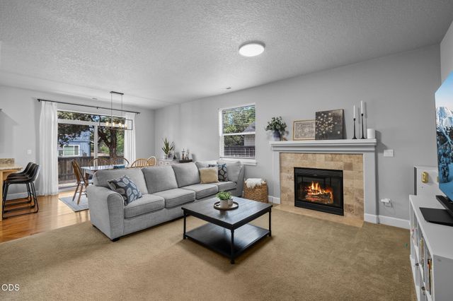 21184 Silverado Valley Lane, Bend, OR 97702
