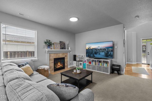21184 Silverado Valley Lane, Bend, OR 97702